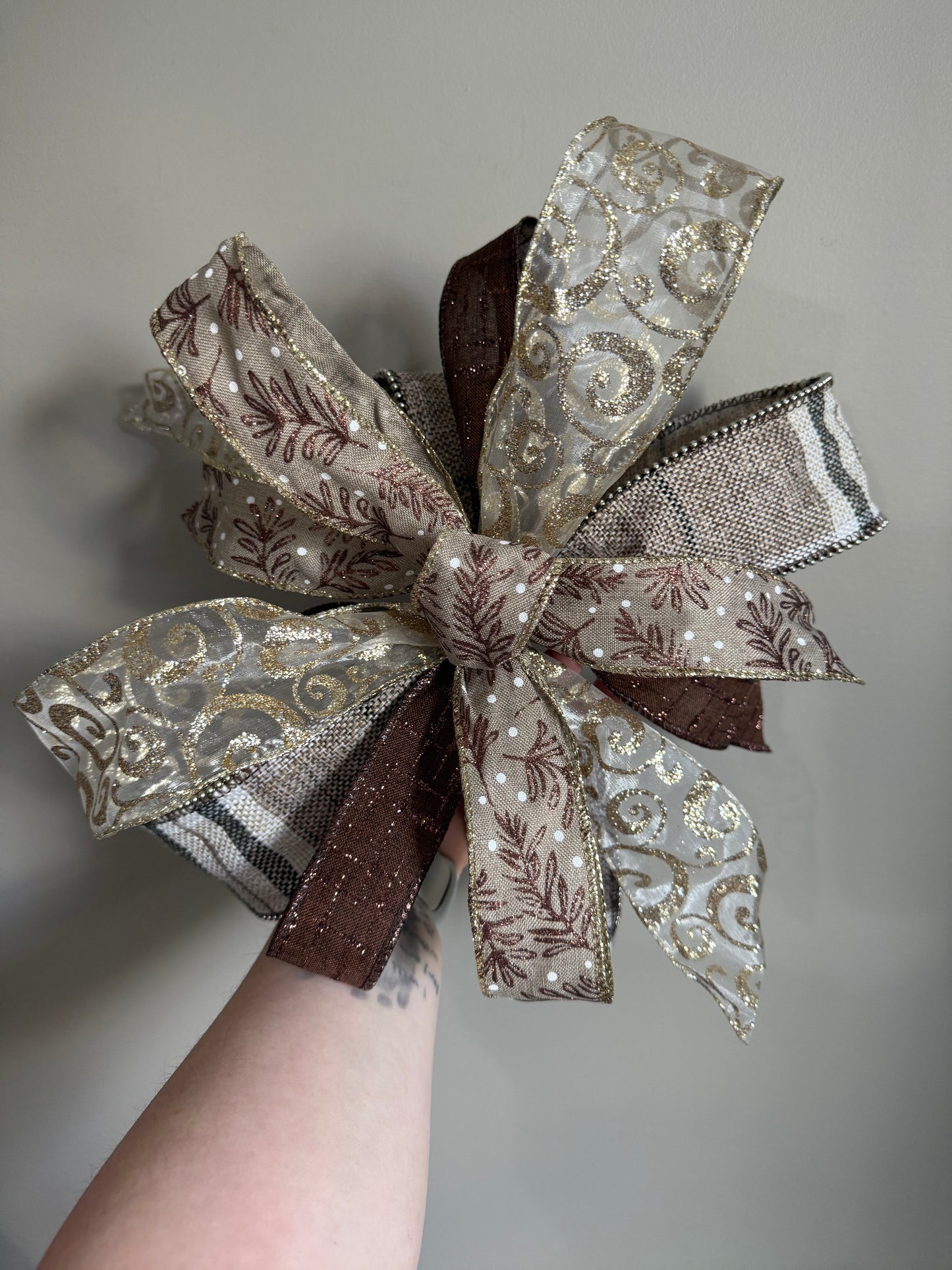 Gold Swirls Bow